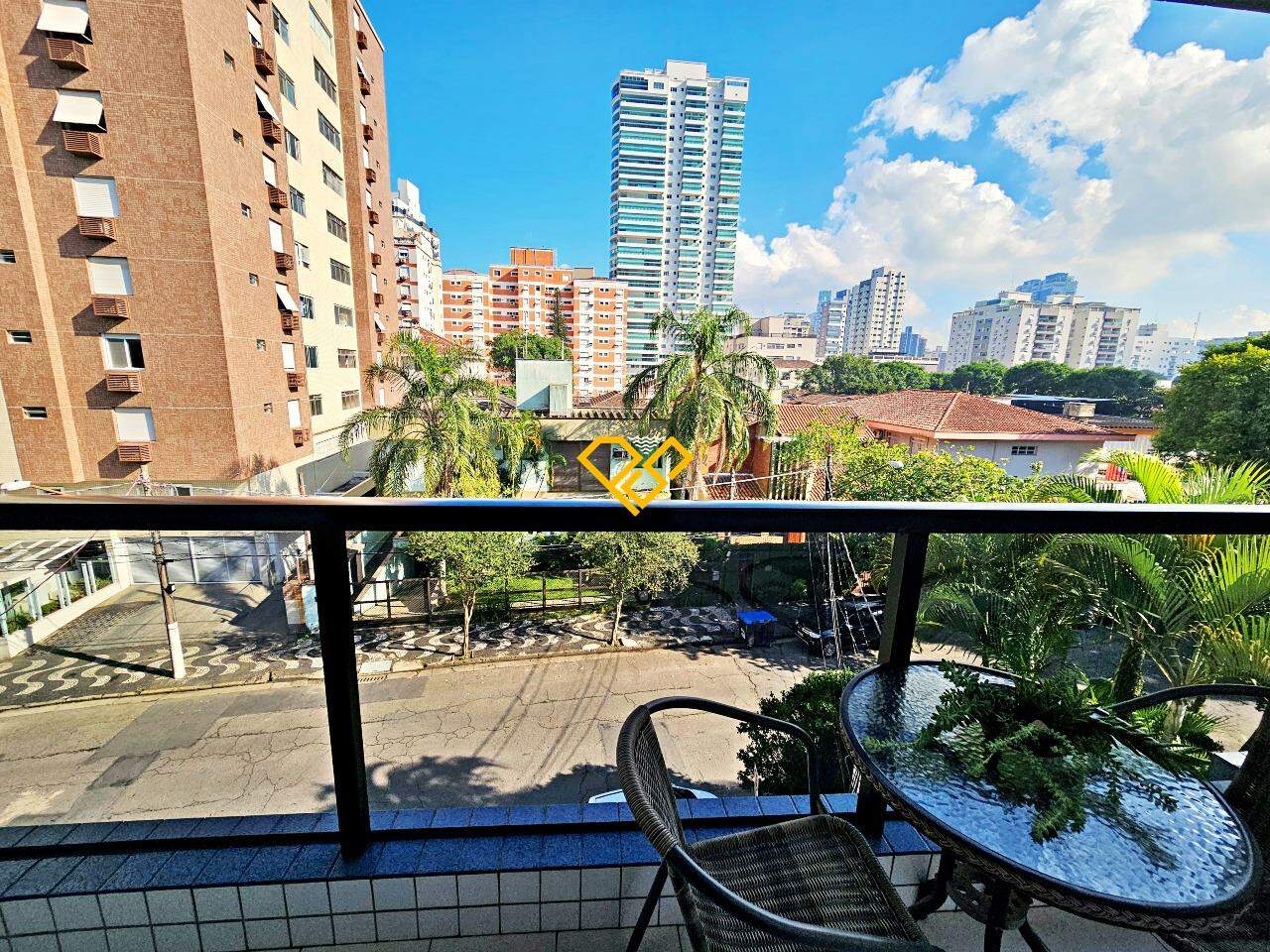 Apartamento à venda no Ponta da Praia: Varanda