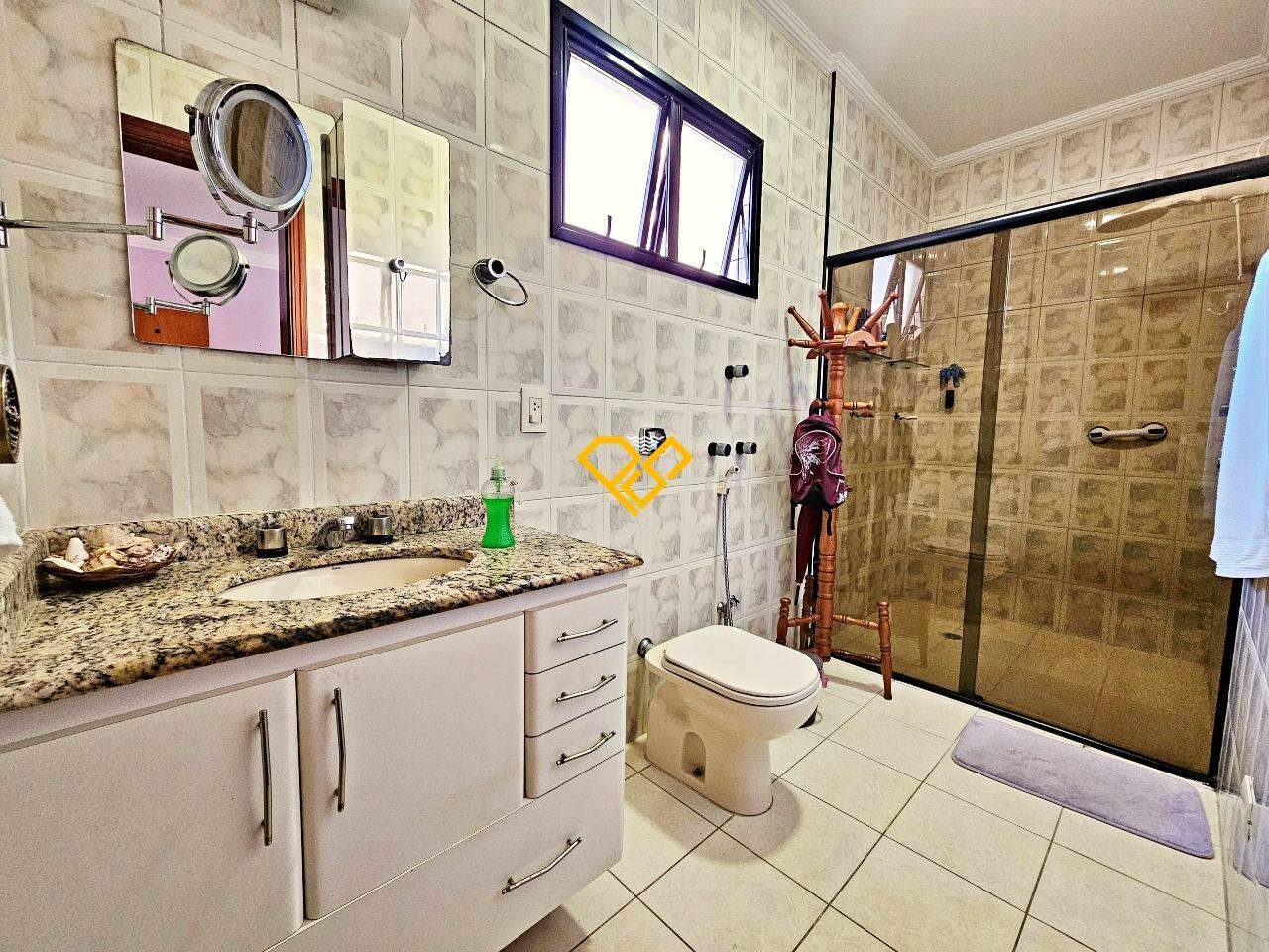 Apartamento à venda no Ponta da Praia: Wc social