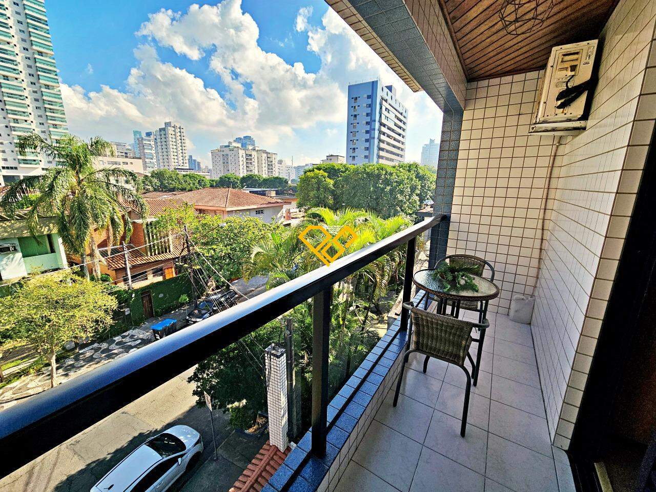 Apartamento à venda no Ponta da Praia: Varanda