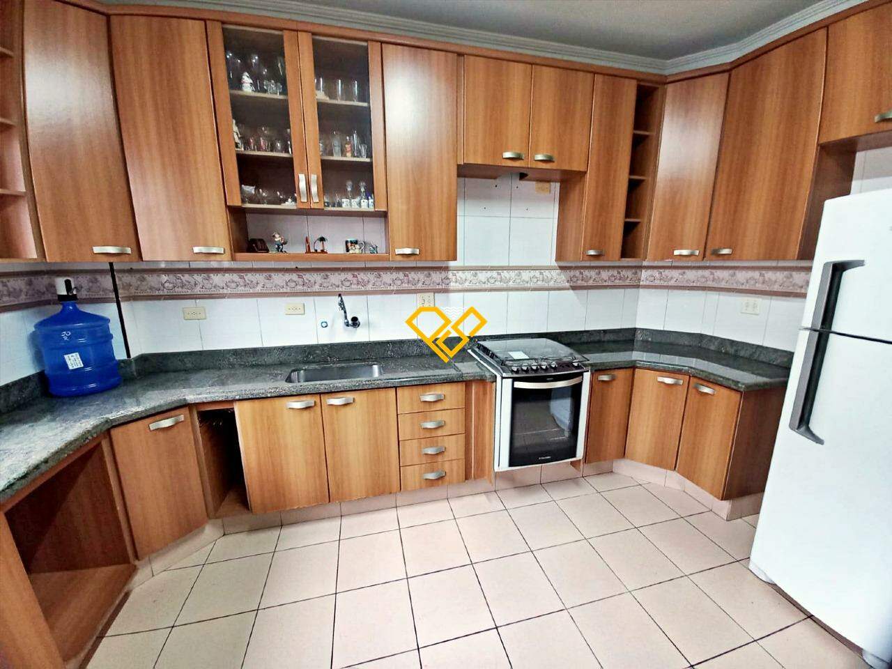 Sobreposta Alta à venda no Embaré: Cozinha