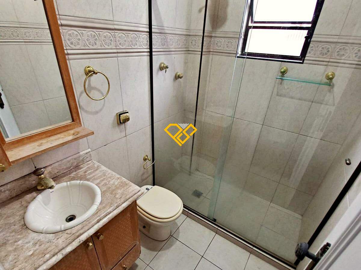 Sobreposta Alta à venda no Embaré: Wc suíte 3