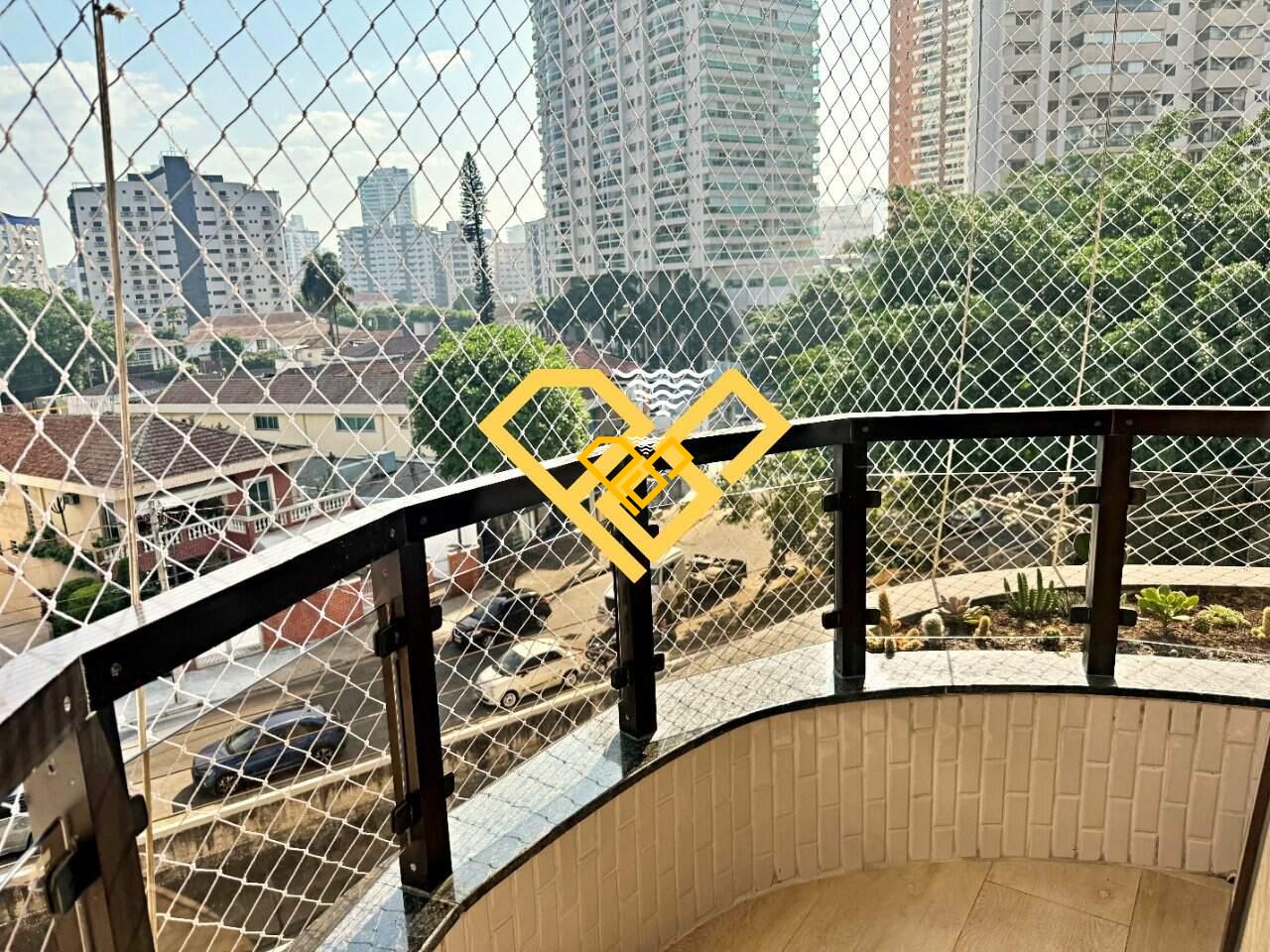 Apartamento à venda no Ponta da Praia: Varanda