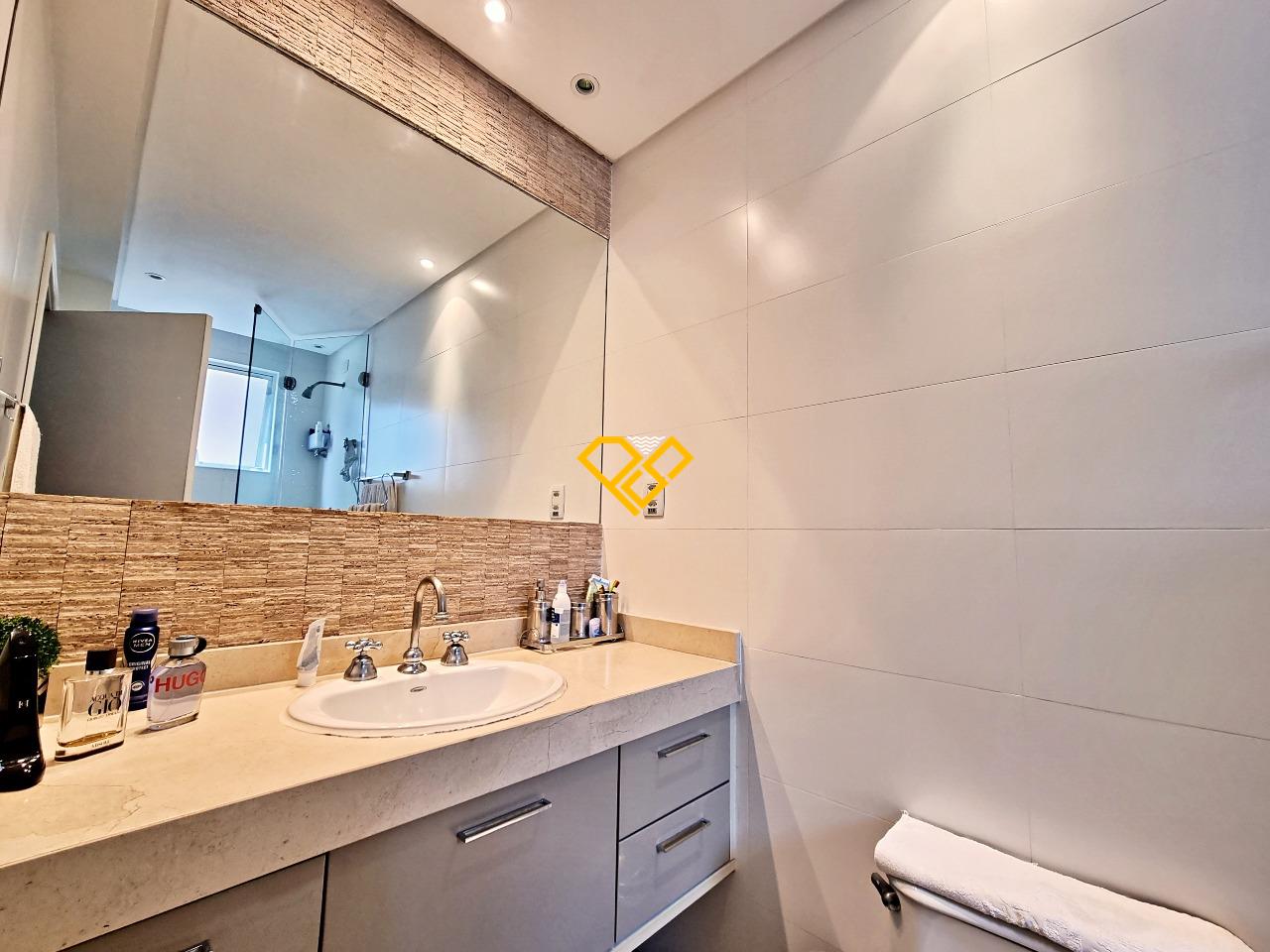 Apartamento à venda no Gonzaga: Wc suíte 1