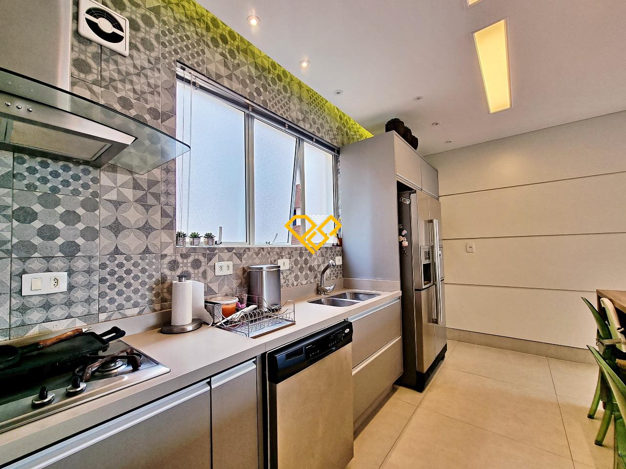 Apartamento à venda no Gonzaga: Cozinha