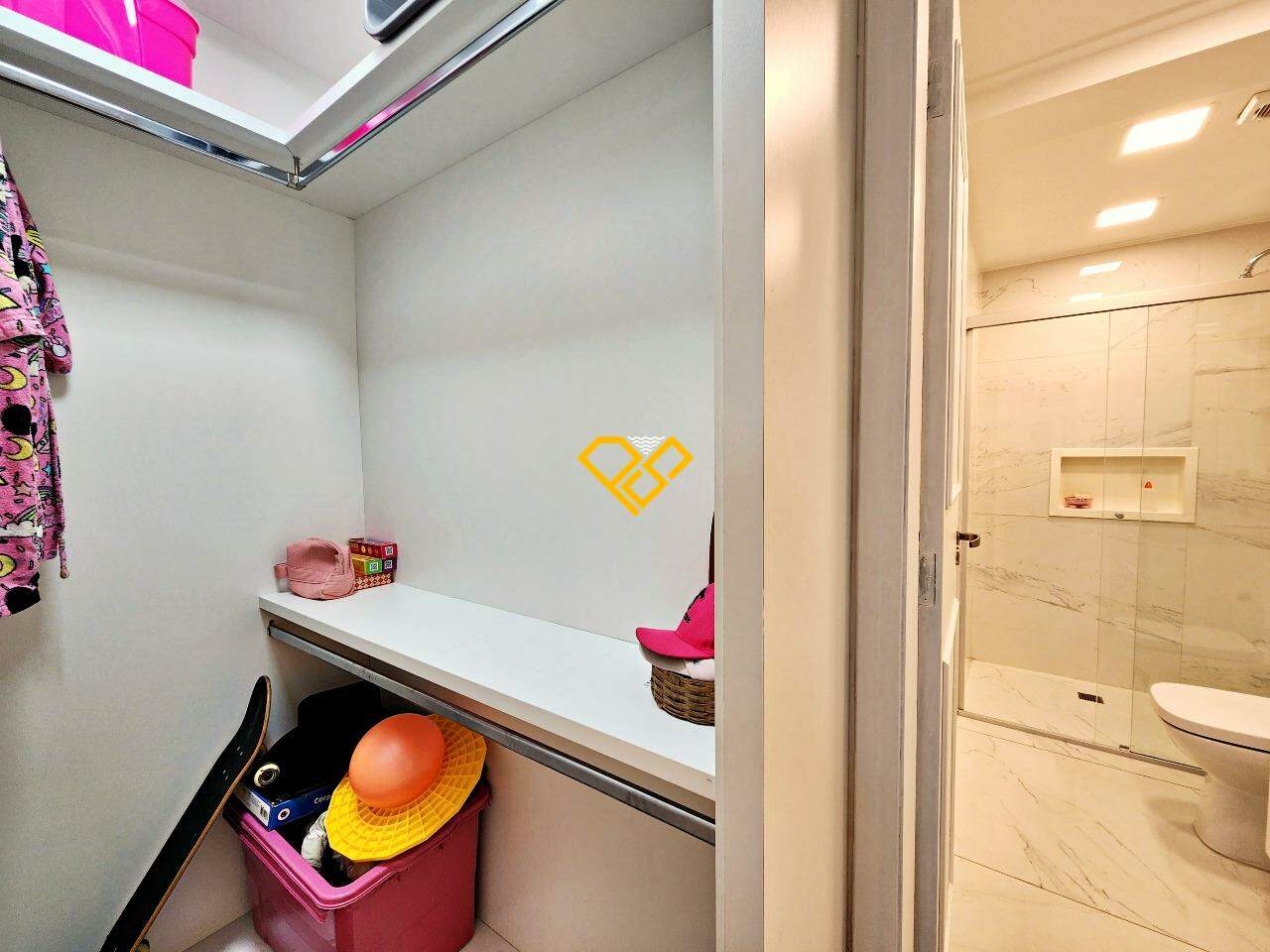 Garden à venda no Gonzaga: Closet suíte 1