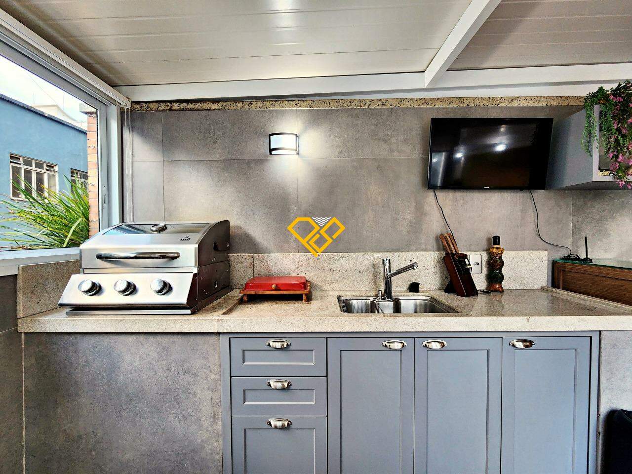 Garden à venda no Gonzaga: Varanda com churrasqueira