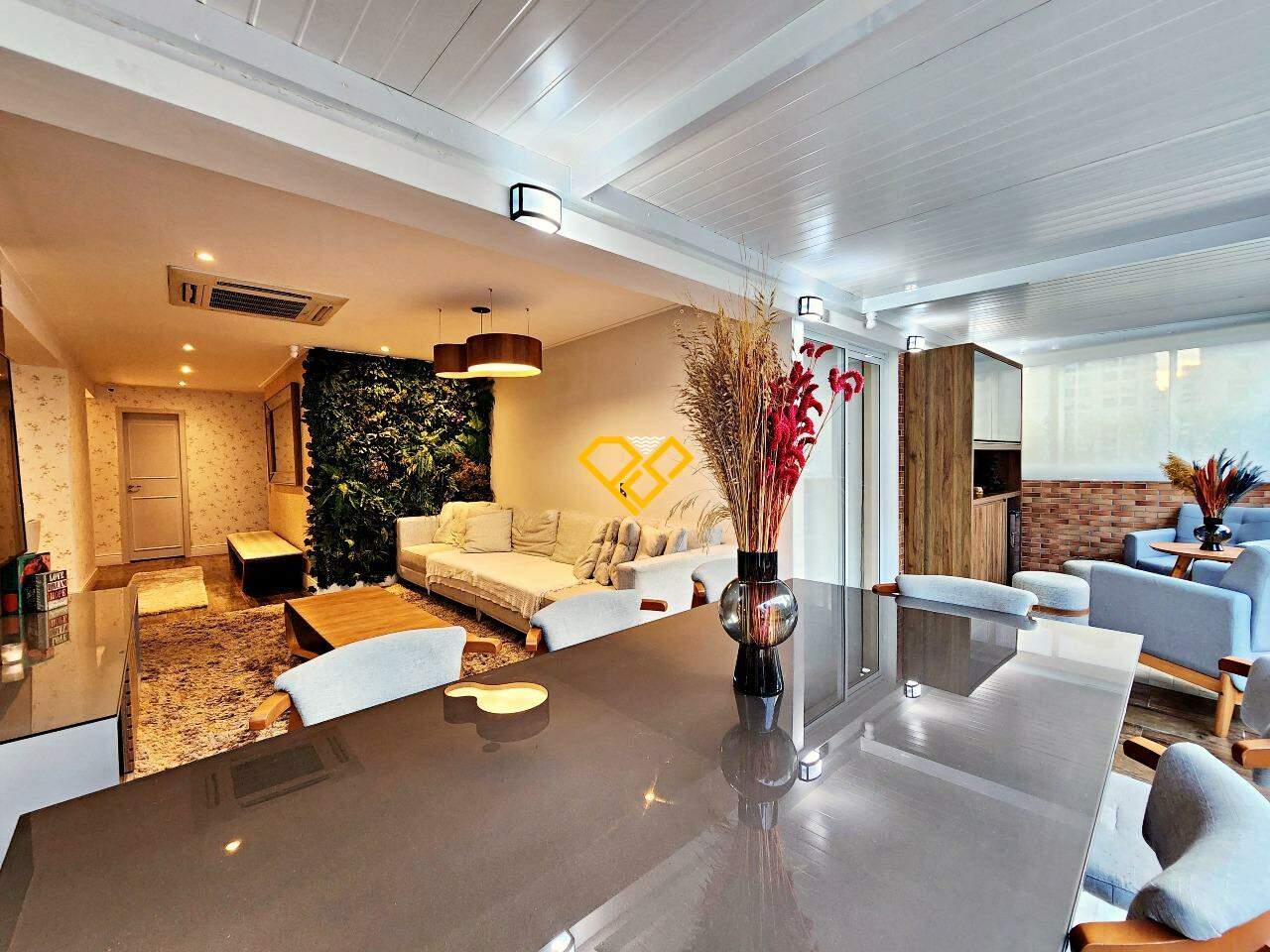 Garden à venda no Gonzaga: Varanda com churrasqueira