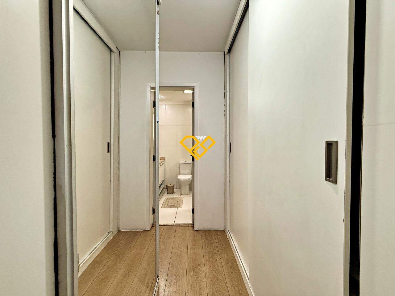 Apartamento à venda no Embaré: Dormitório 3 - suíte