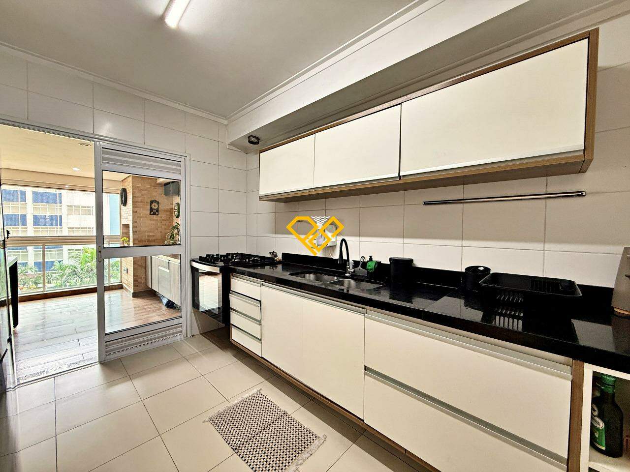 Apartamento à venda no Embaré: Cozinha