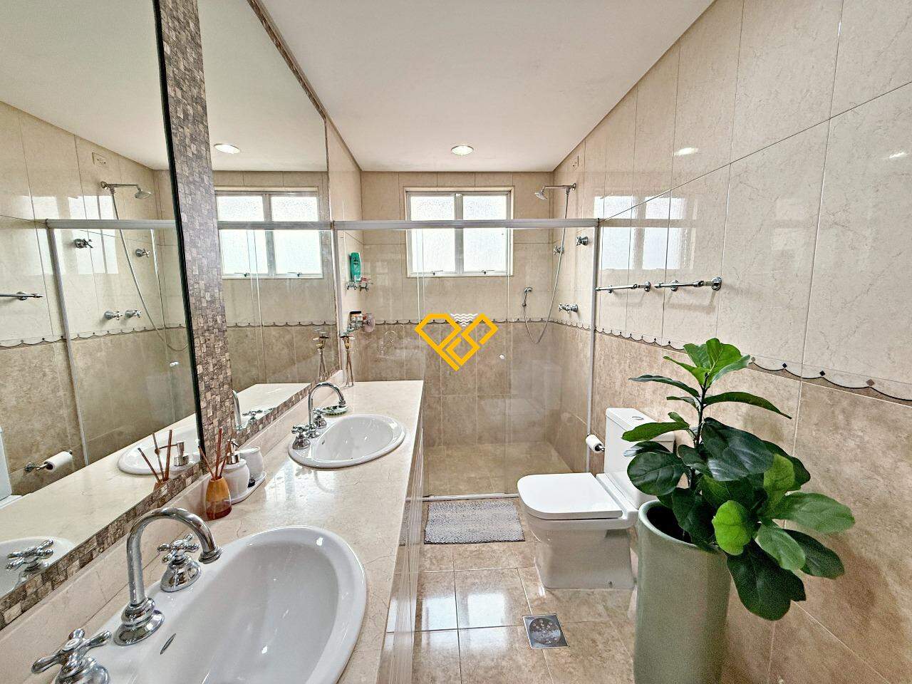 Apartamento à venda no Gonzaga: Wc suíte 1 - master