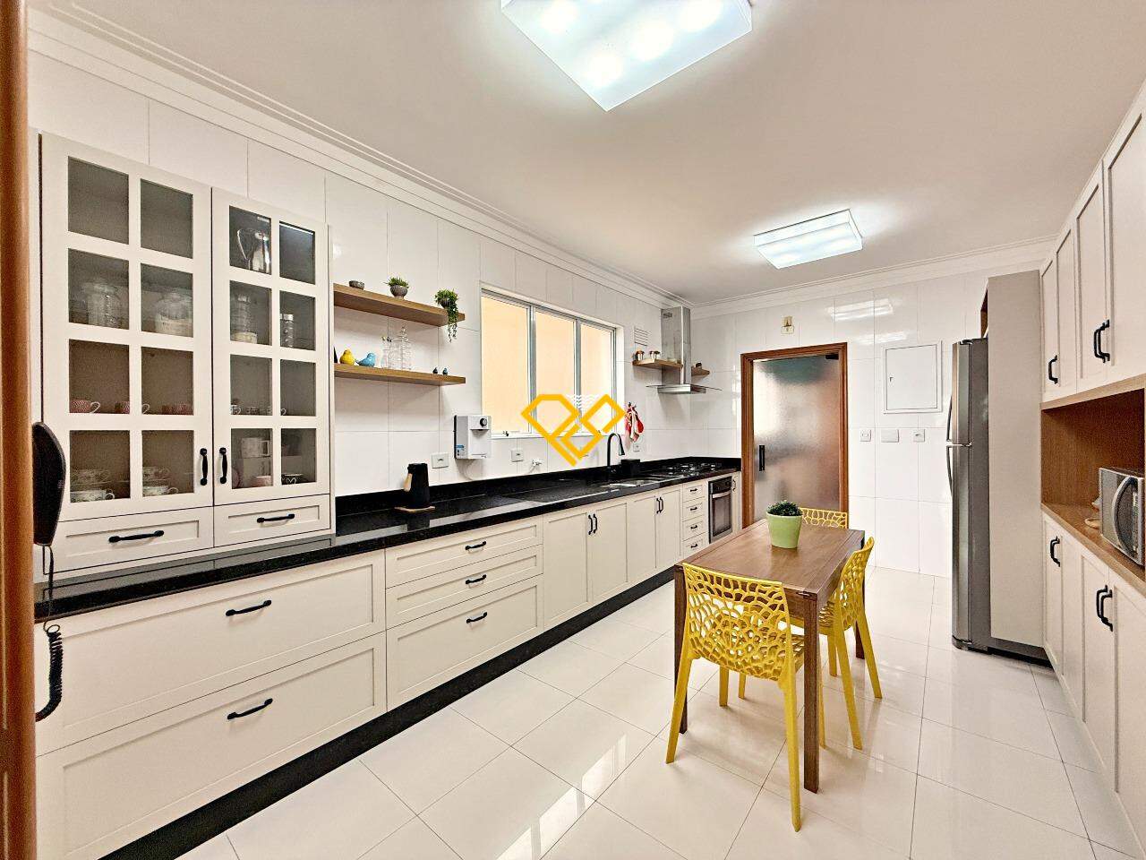 Apartamento à venda no Gonzaga: Cozinha