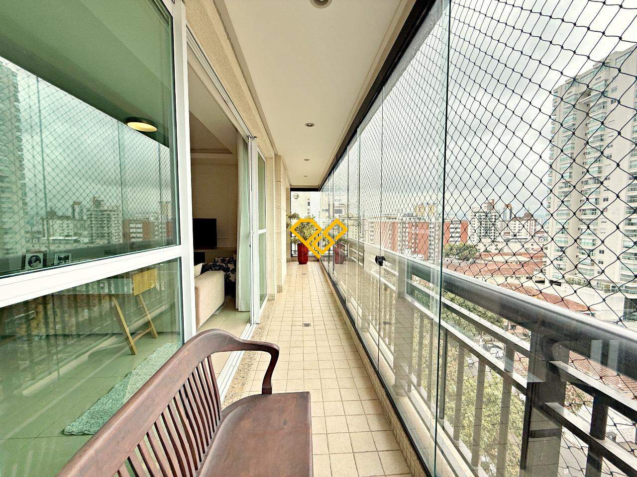 Apartamento à venda no Gonzaga: Varanda