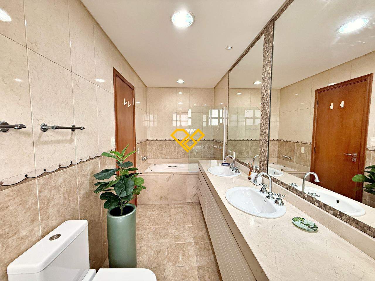 Apartamento à venda no Gonzaga: Wc suíte 1 - master