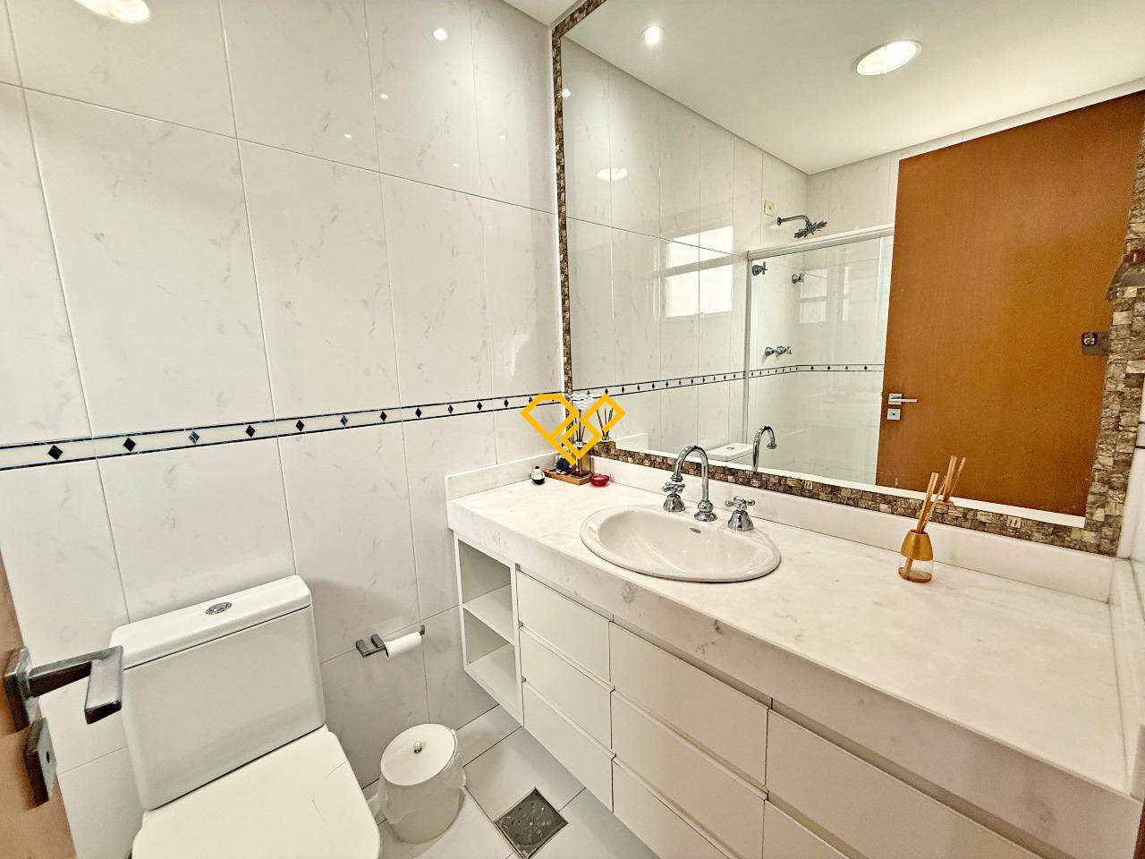 Apartamento à venda no Gonzaga: Wc suíte 2