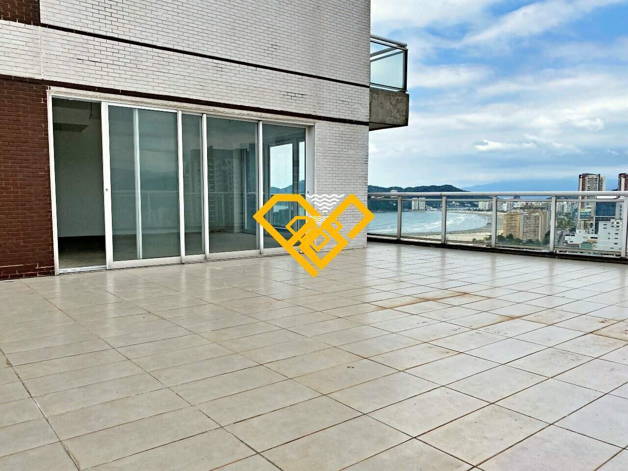 Apartamento à venda no Pompéia: Sacada