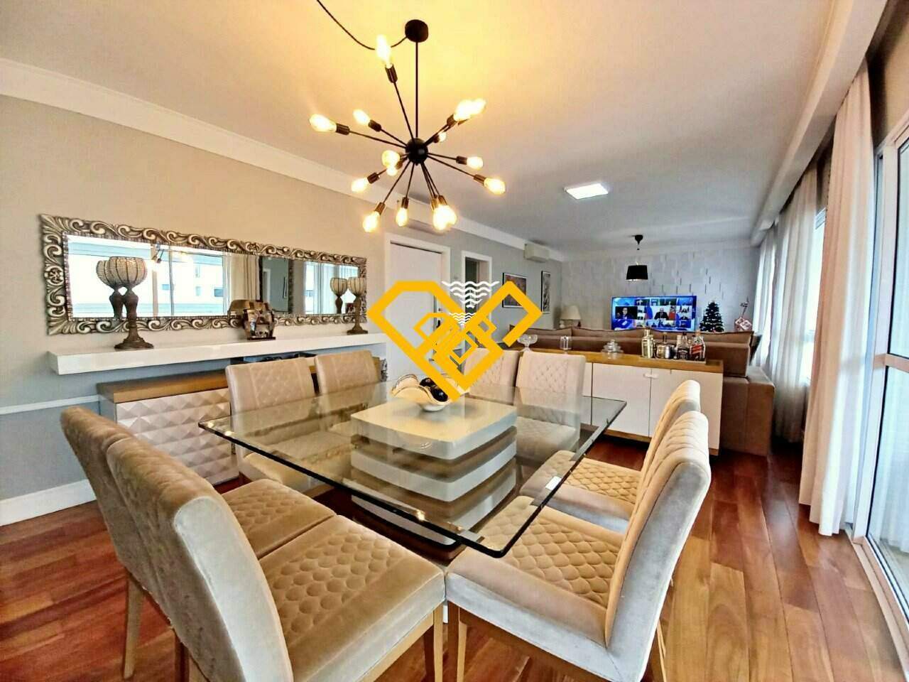 Apartamento à venda no Ponta da Praia: SALA DE JANTAR