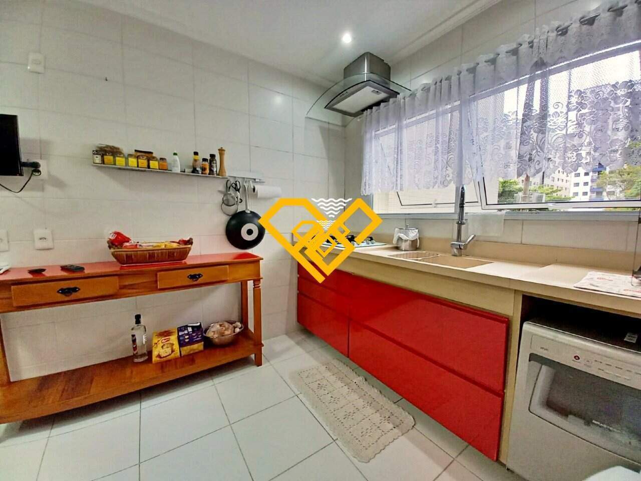 Apartamento à venda no Ponta da Praia: COZINHA