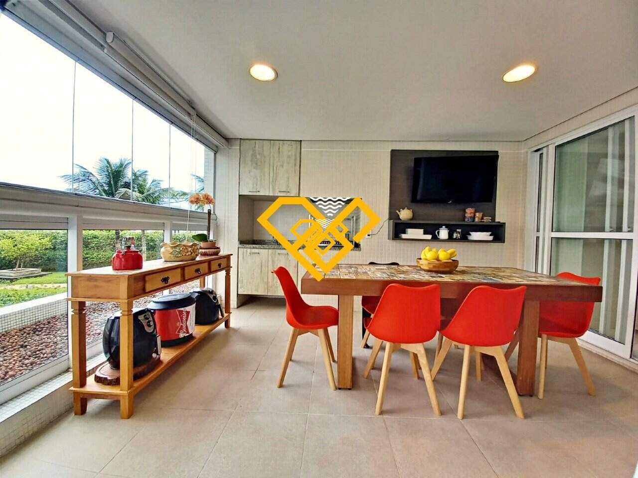 Apartamento à venda no Ponta da Praia: VARANDA
