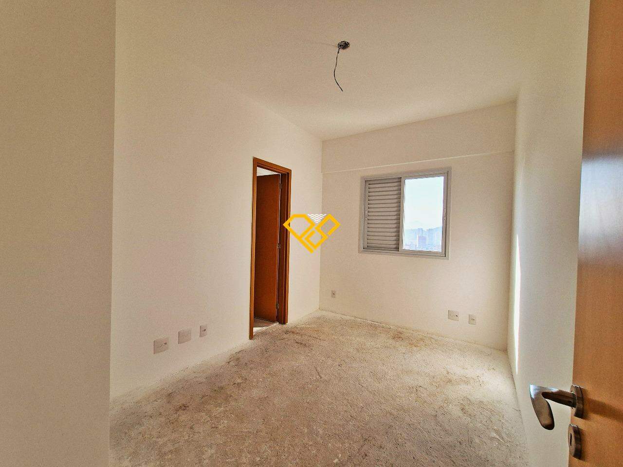 Apartamento à venda no Gonzaga: dorm 2
