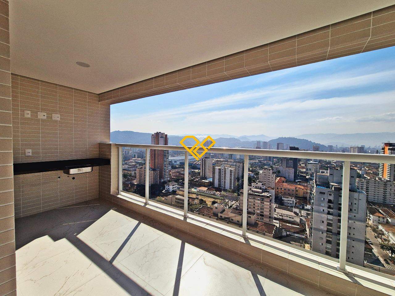 Apartamento à venda no Gonzaga: varanda churrasqueira