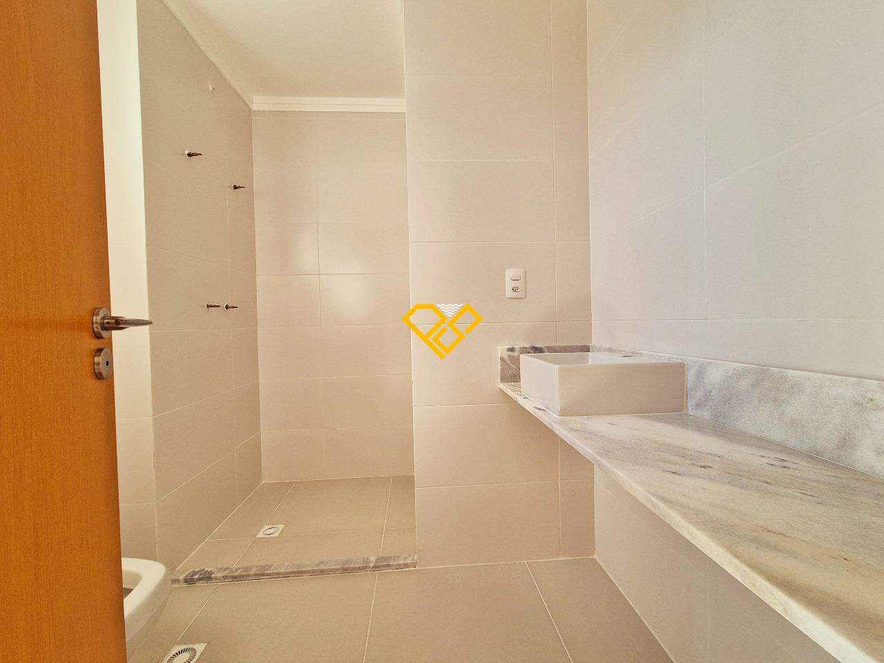 Apartamento à venda no Gonzaga: wc suíte master