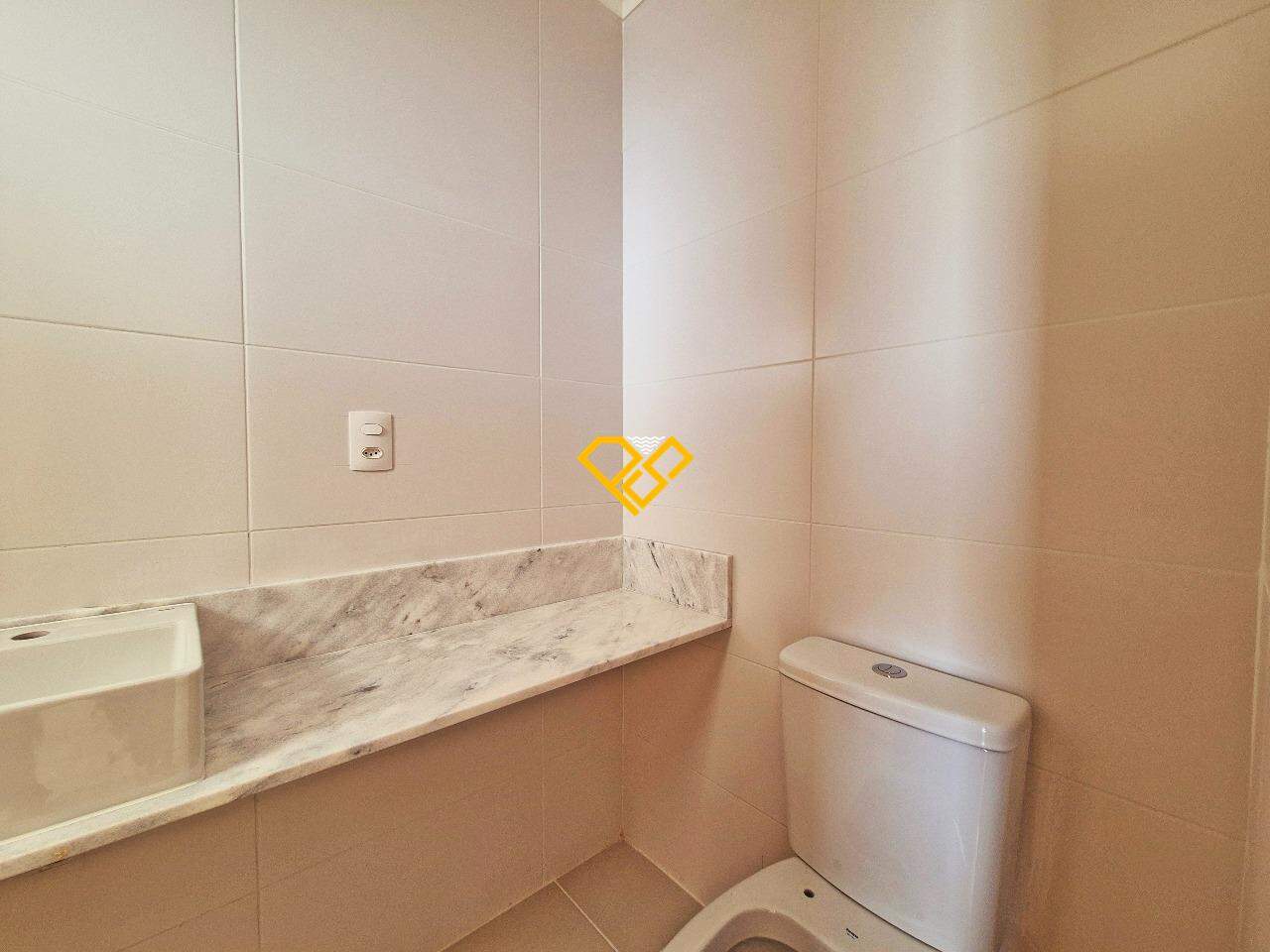 Apartamento à venda no Gonzaga: wc suíte 2