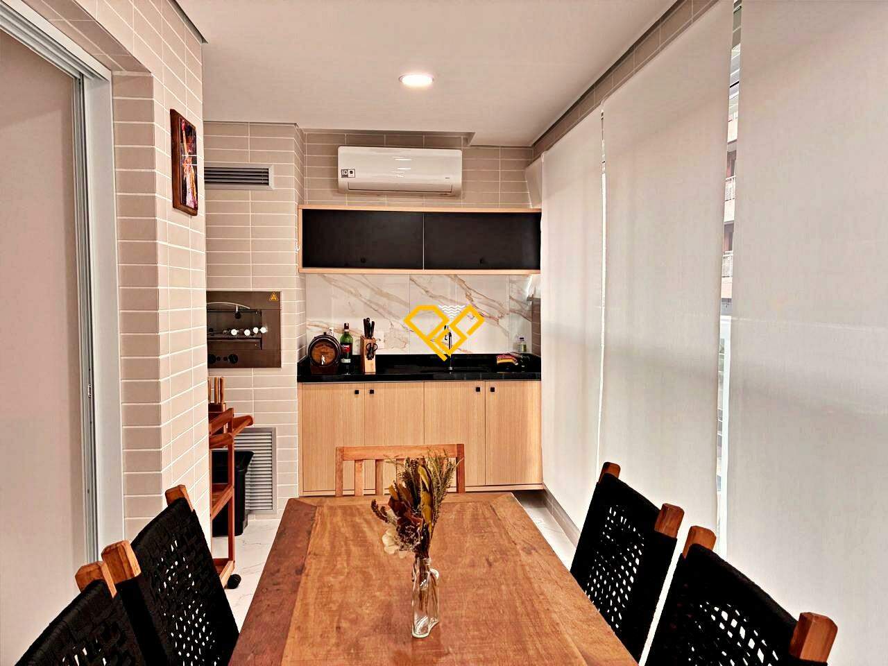 Apartamento à venda no Gonzaga: Varamda com churrasqueira