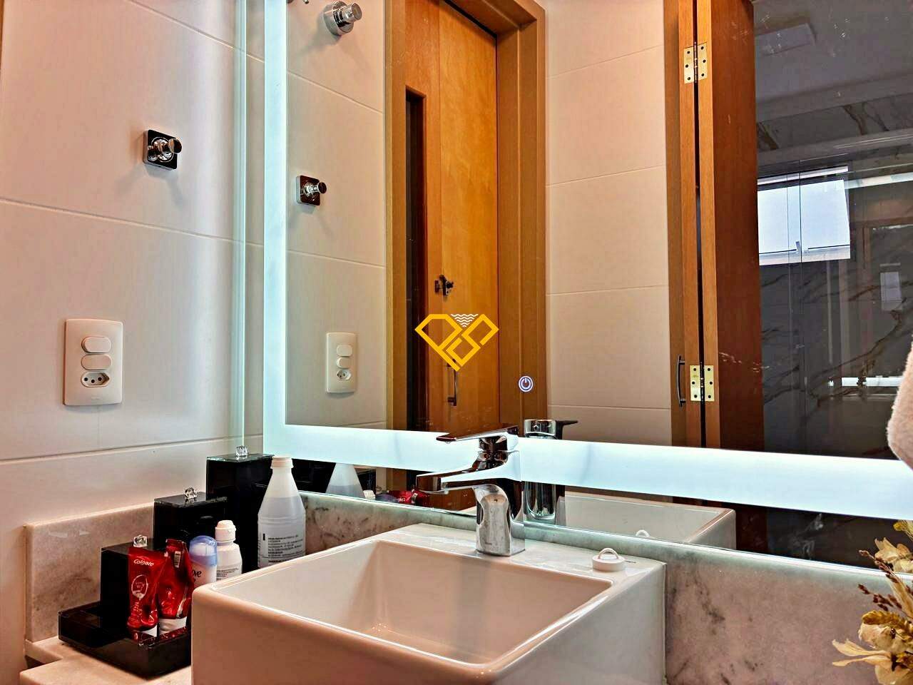 Apartamento à venda no Gonzaga: Wc suíte americana 2 e 3