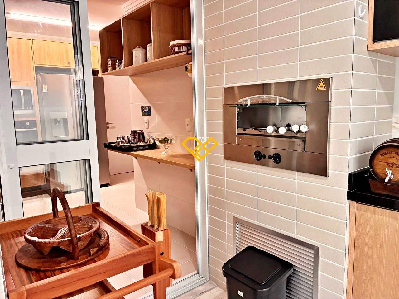 Apartamento à venda no Gonzaga: Varamda com churrasqueira