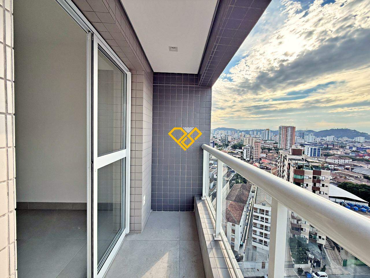 Apartamento à venda no Macuco: Varanda