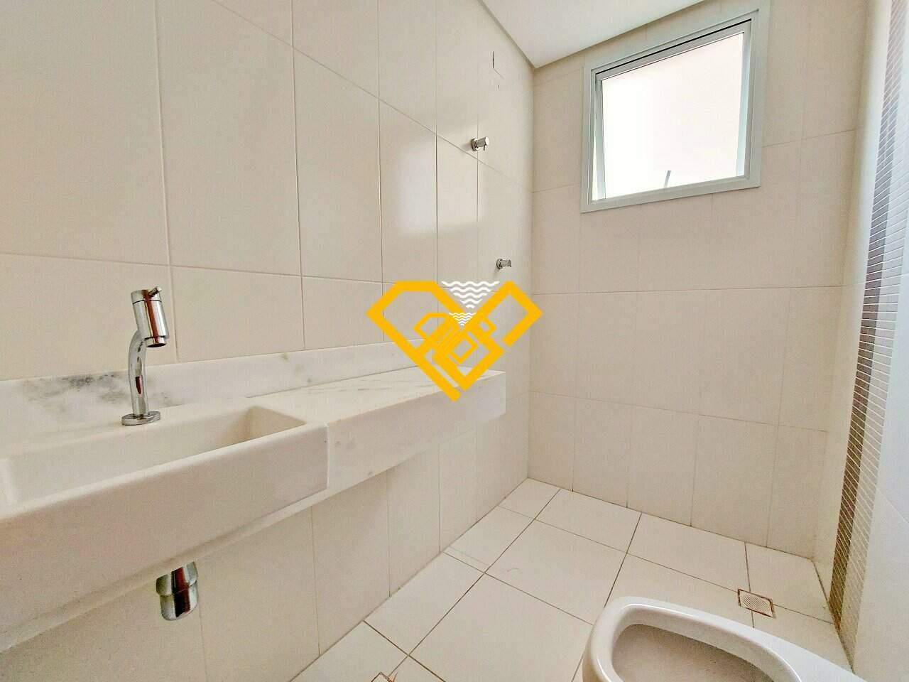 Apartamento à venda no Gonzaga: WC SUÍTE