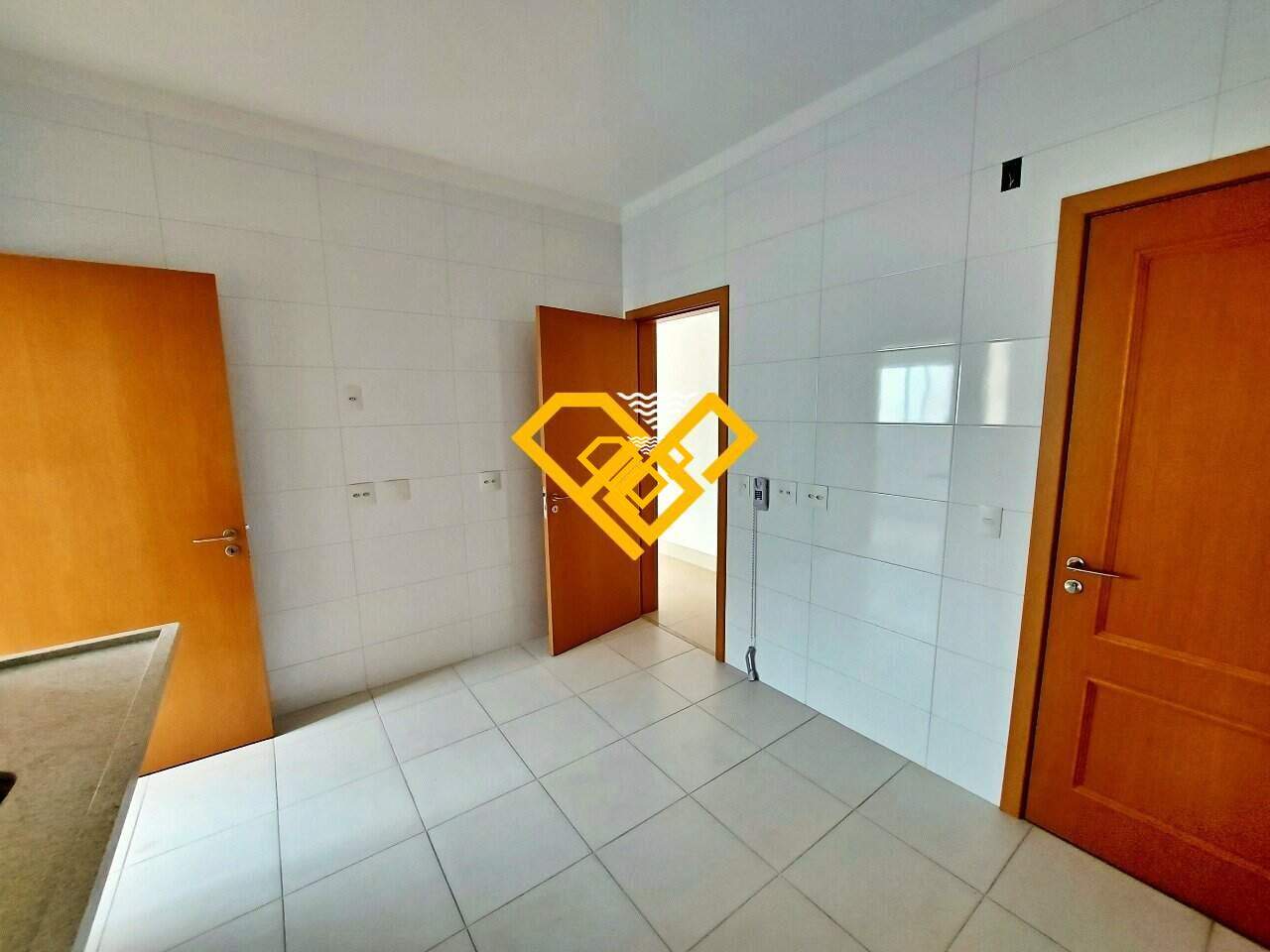 Apartamento à venda no Gonzaga: COZINHA
