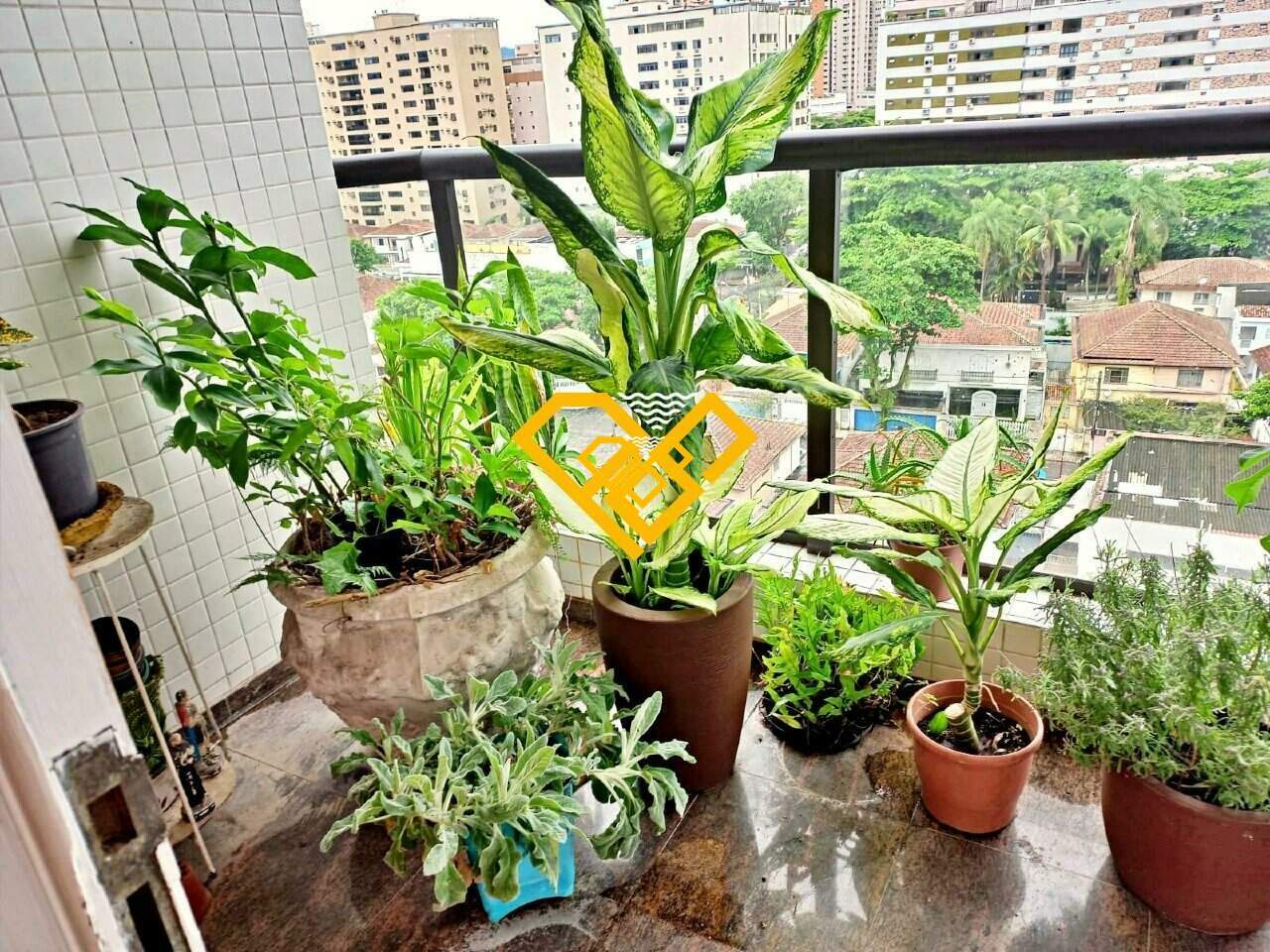 Cobertura à venda no Ponta da Praia: 