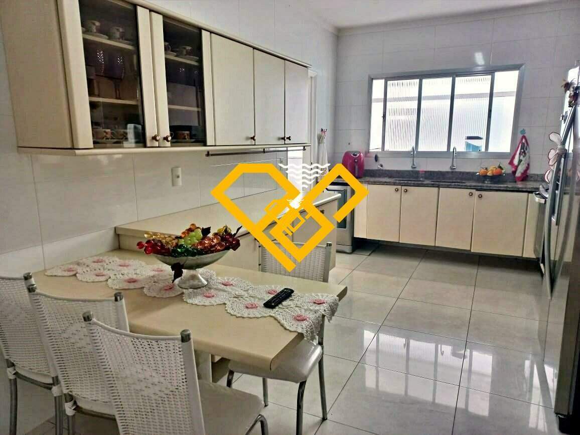 Cobertura à venda no Ponta da Praia: 