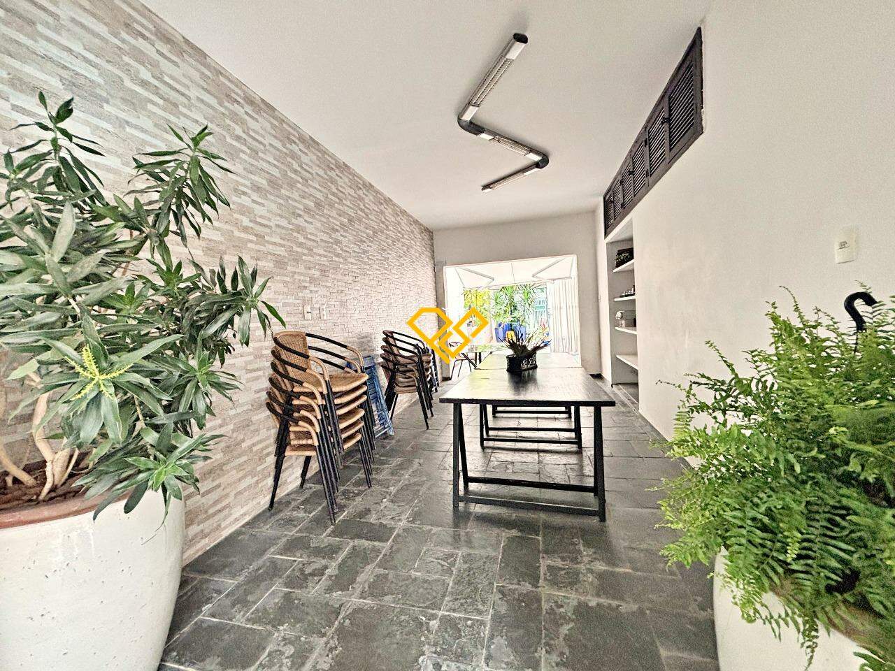 Casa à venda no Gonzaga: Quintal lateral
