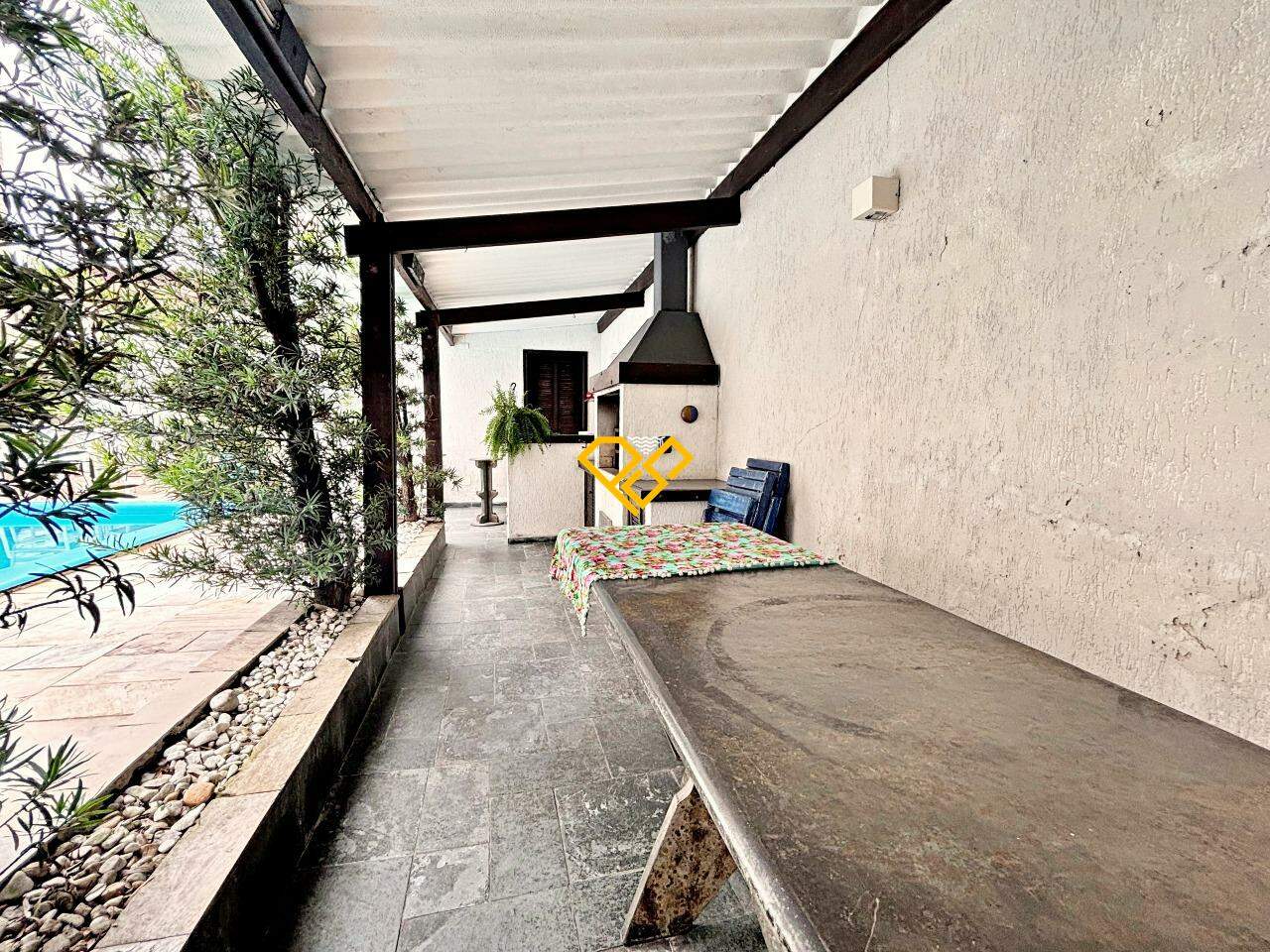 Casa à venda no Gonzaga: Área gourmet com churrasqueira