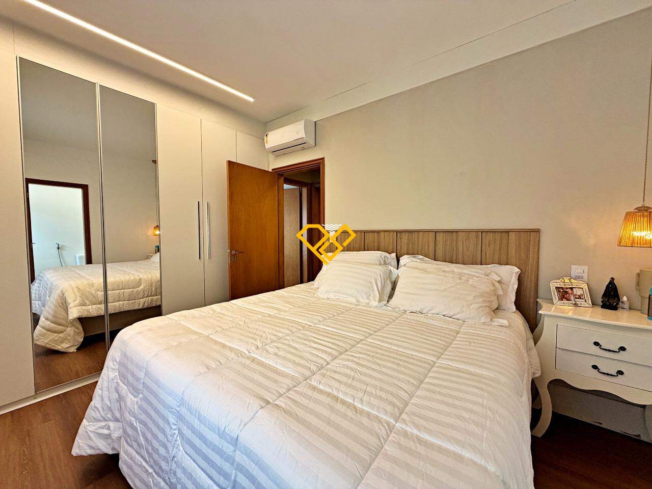 Apartamento à venda no Gonzaga: Dormitório 1 - suíte