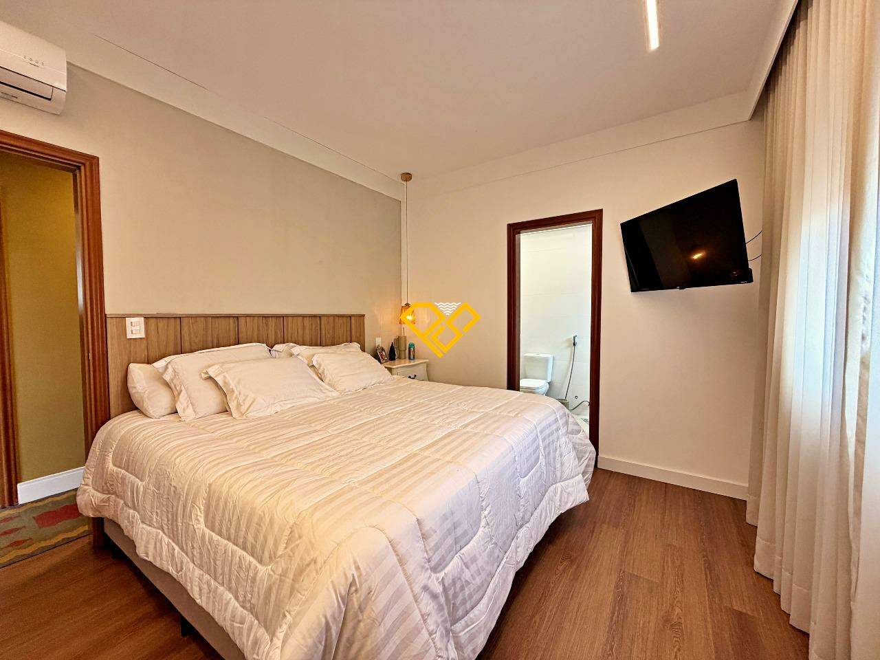Apartamento à venda no Gonzaga: Dormitório 1 - suíte
