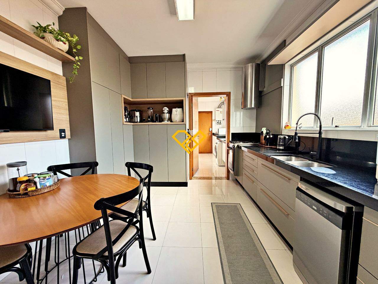 Apartamento à venda no Gonzaga: Cozinha