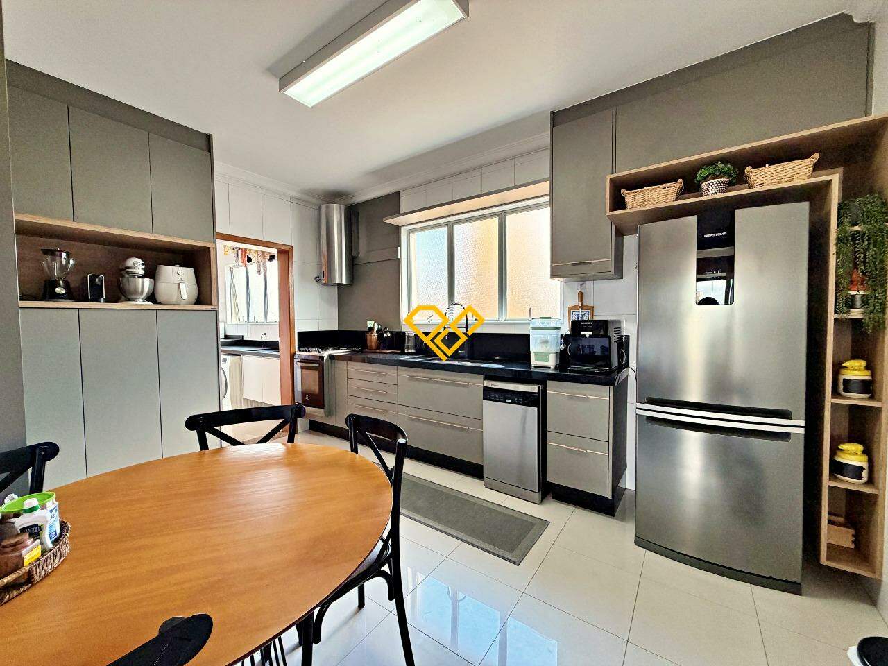 Apartamento à venda no Gonzaga: Cozinha