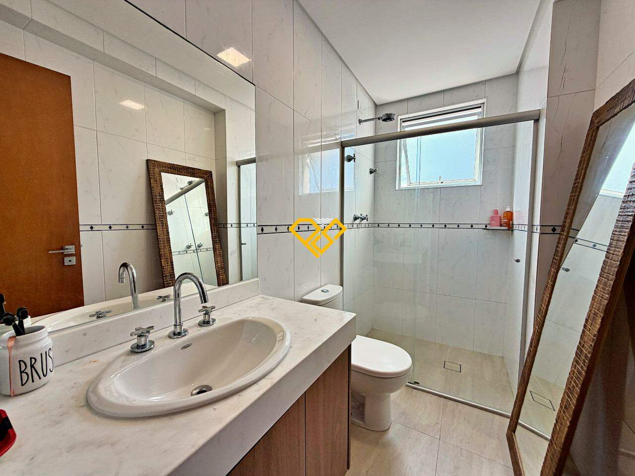 Apartamento à venda no Gonzaga: Wc social