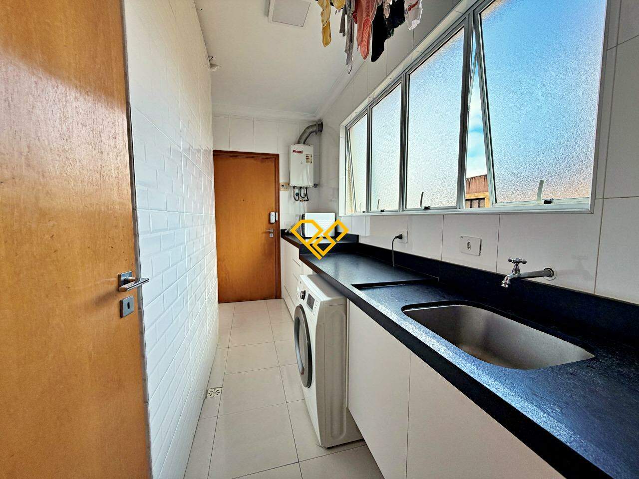 Apartamento à venda no Gonzaga: Área de serviço