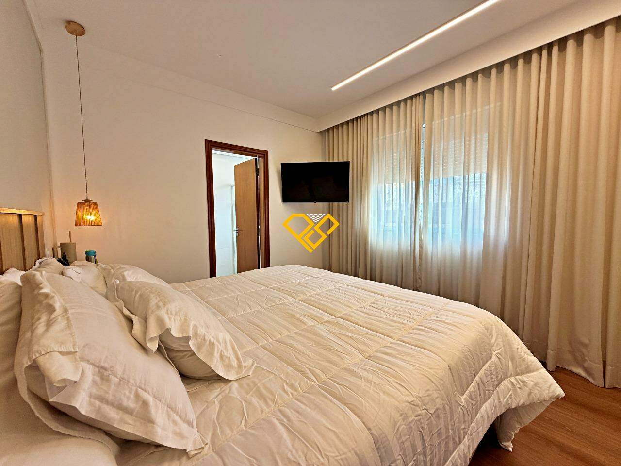 Apartamento à venda no Gonzaga: Dormitório 1 - suíte