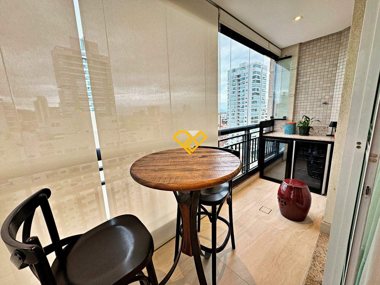 Apartamento à venda no Gonzaga: Varanda
