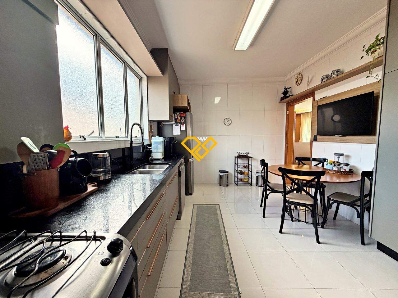 Apartamento à venda no Gonzaga: Cozinha