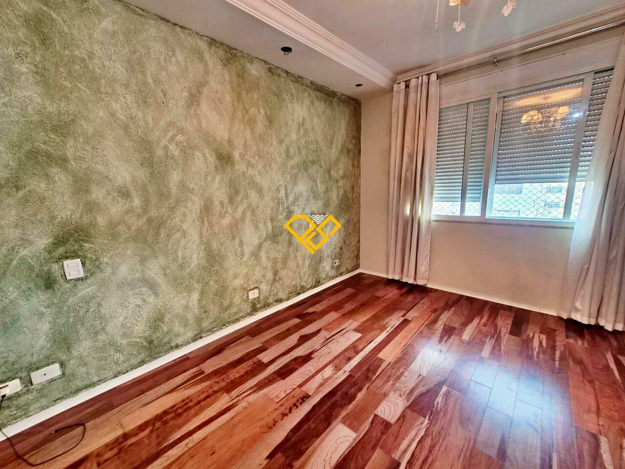 Apartamento à venda no Gonzaga: Dormitório 1 - suíte