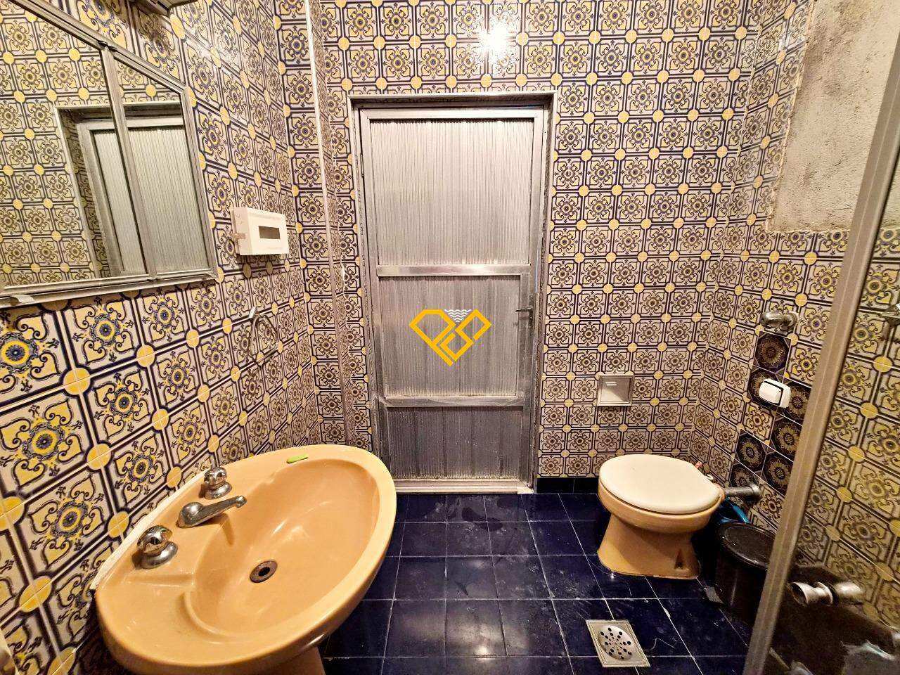 Apartamento à venda no Gonzaga: Wc social