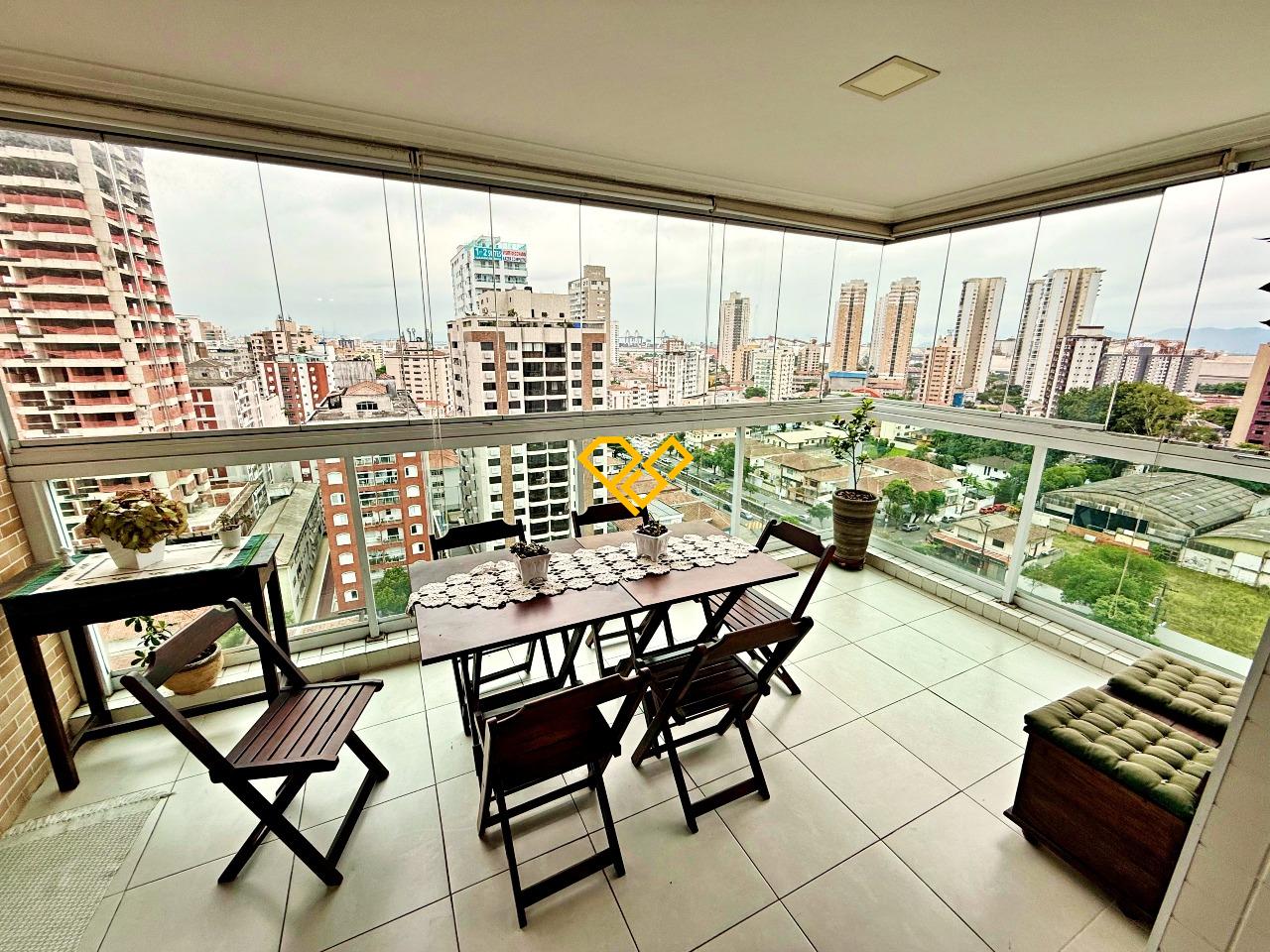 Apartamento à venda no Ponta da Praia: Varanda com churrasqueira