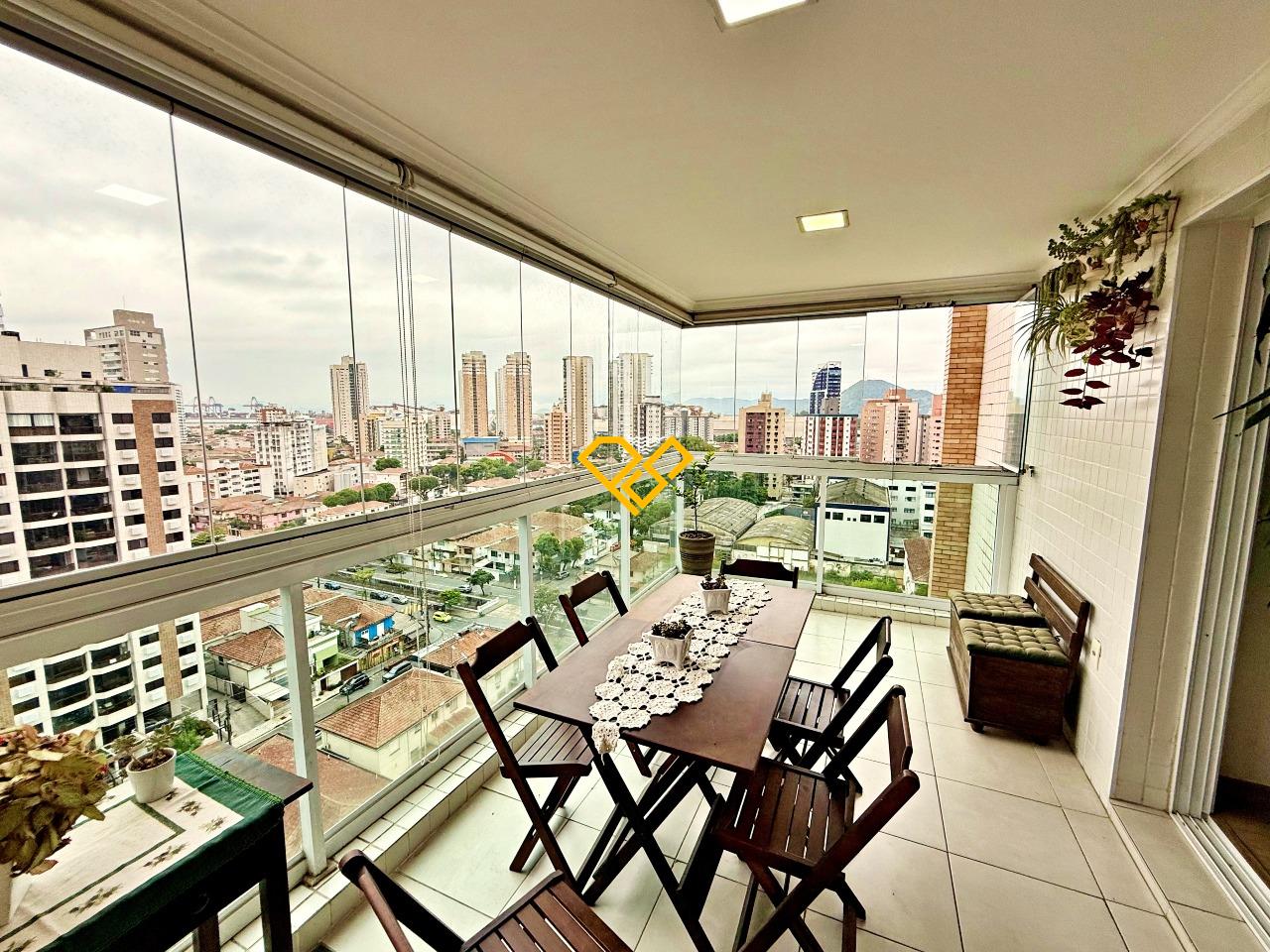 Apartamento à venda no Ponta da Praia: Varanda com churrasqueira