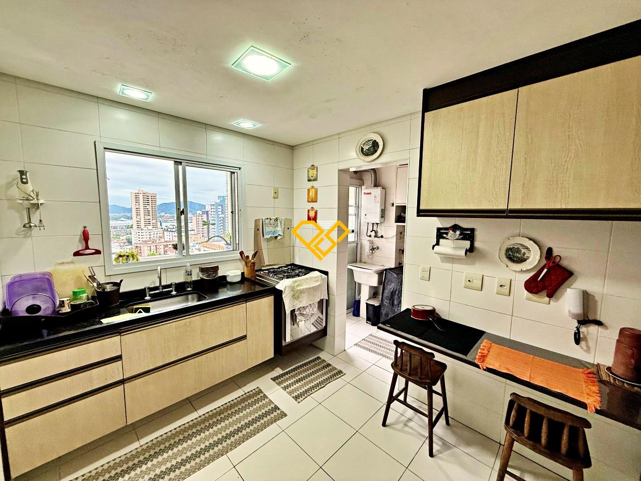 Apartamento à venda no Ponta da Praia: Cozinha